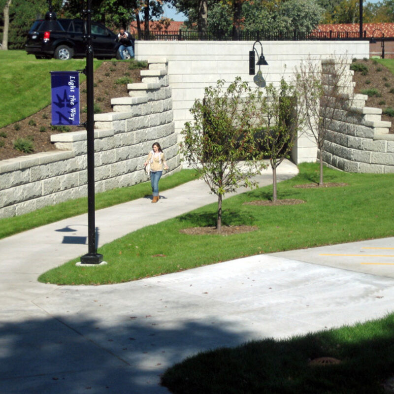 Wet Cast Retaining Wall Block 17