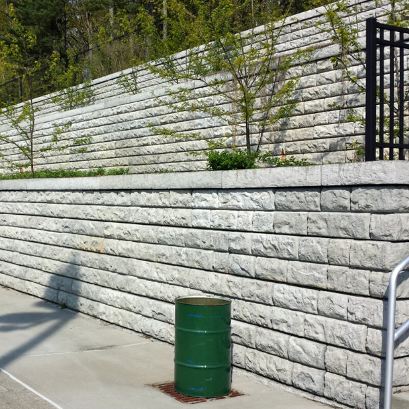 Large block gravity retaining wall rustic 1