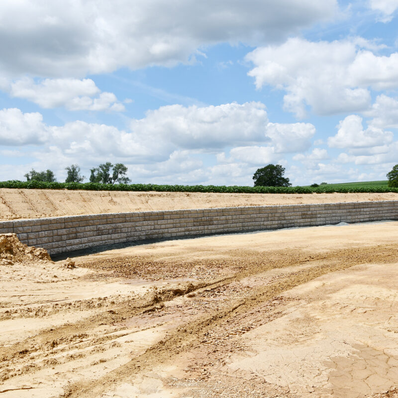 Recon Walls betonnen structuurblokken CBS Beton hellingen waterwegen 4
