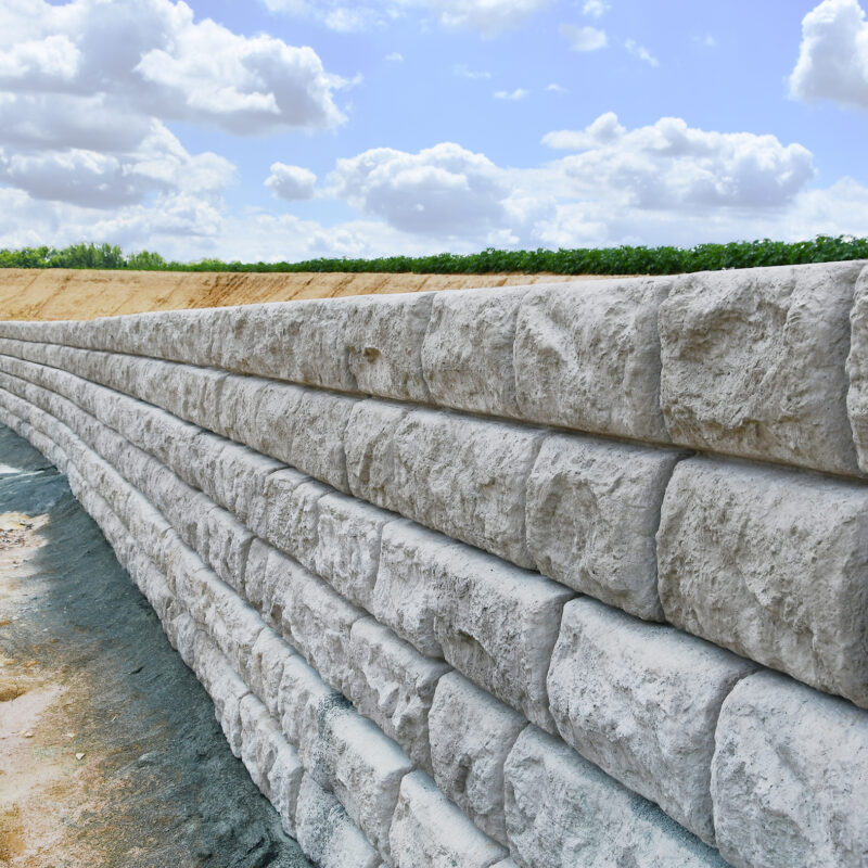 Recon Walls betonnen structuurblokken CBS Beton hellingen waterwegen licht
