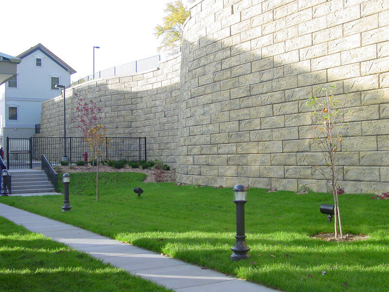 Precast Retaining Wall Block 24